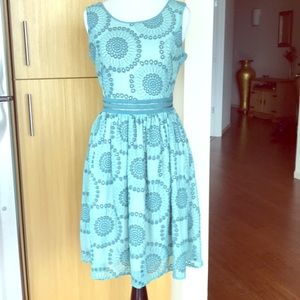 Fabulous summer dress in mint.